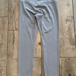 Athleta Ultra High Rise Elation 7/8 Leggings Gray Blue Tone Women’s Size M Yoga